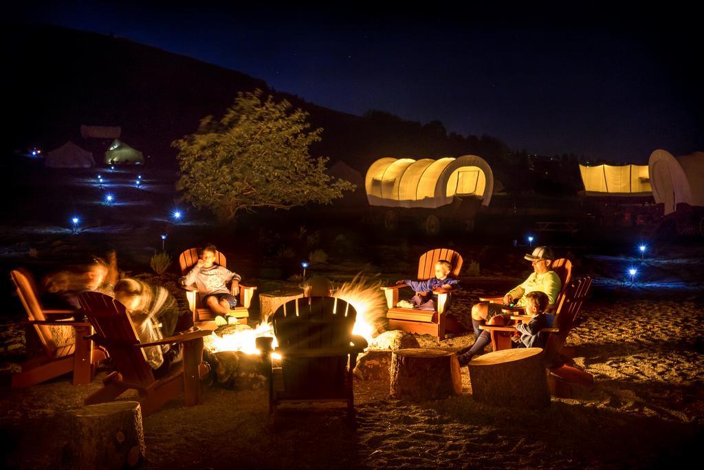 Conestoga Ranch Glamping Resort Garden City Bilik gambar