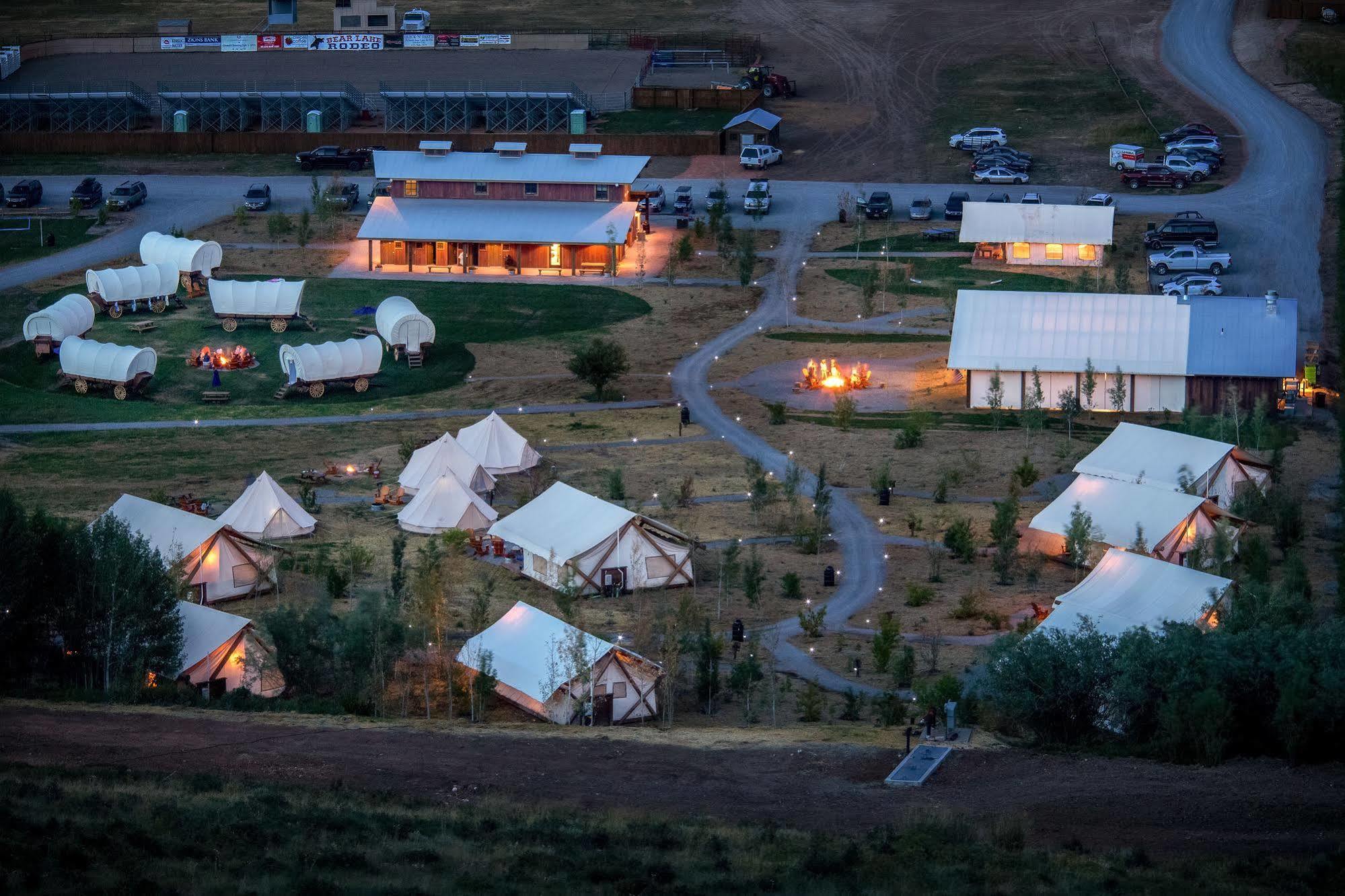 Conestoga Ranch Glamping Resort Garden City Luaran gambar
